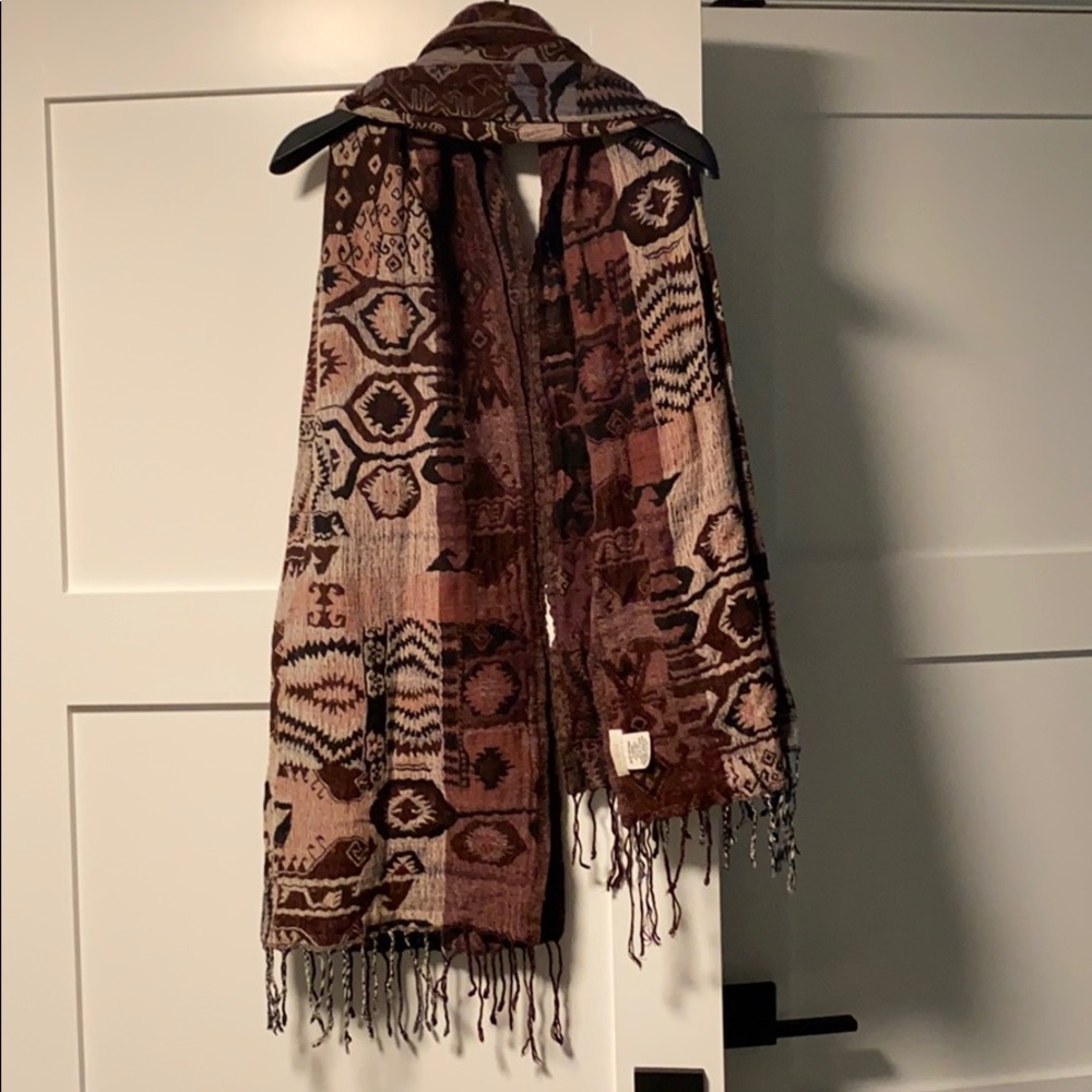 Aritzia Wilfred scarf